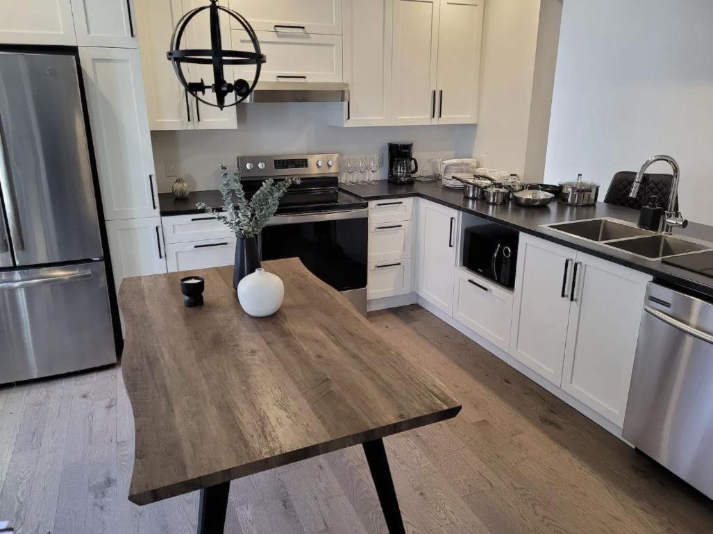 Free Parking, Beautiful 4 1/2- 2 Bedroom Apartment Montréal Exterior foto